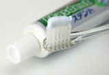 口臭予防の成分入りの歯磨き粉のイメージ写真
